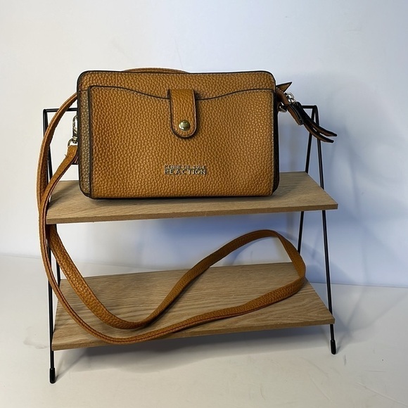 Kenneth Cole Vegan Pebble Leather Butterscotch Crossbody - Picture 1 of 9